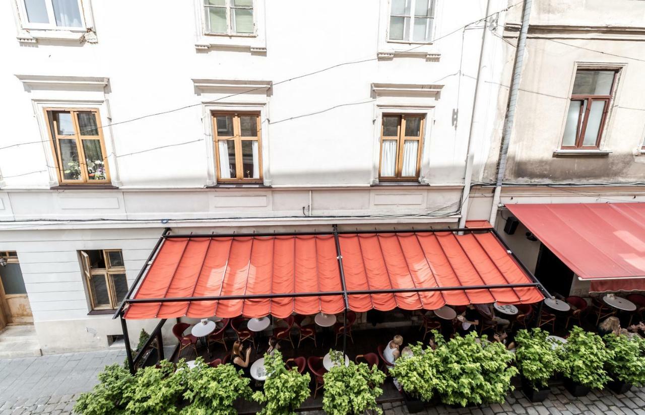Tut Staroevreyska With Terrace Lägenhet Lviv Exteriör bild